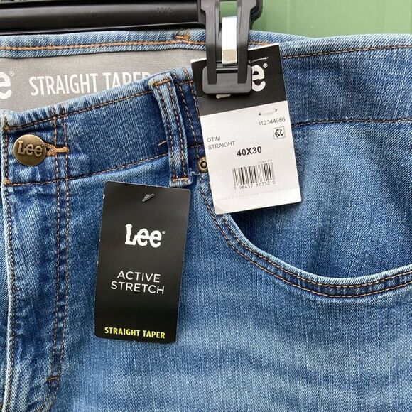 Men's Straight Tapered Active Stretch Blue Denim Jeans Pants Size 40X30 - Picture 2 of 8